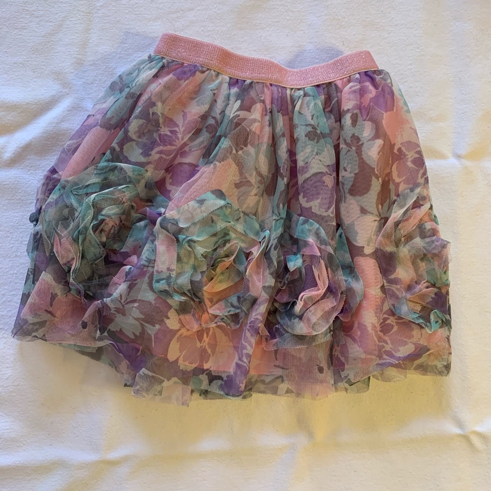 Est1989 Place Watercolor Rose Skirt size 5/6